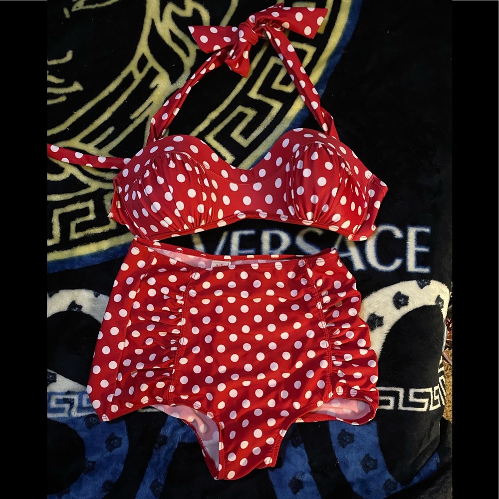 Betty Page style polkadot high waisted bikini